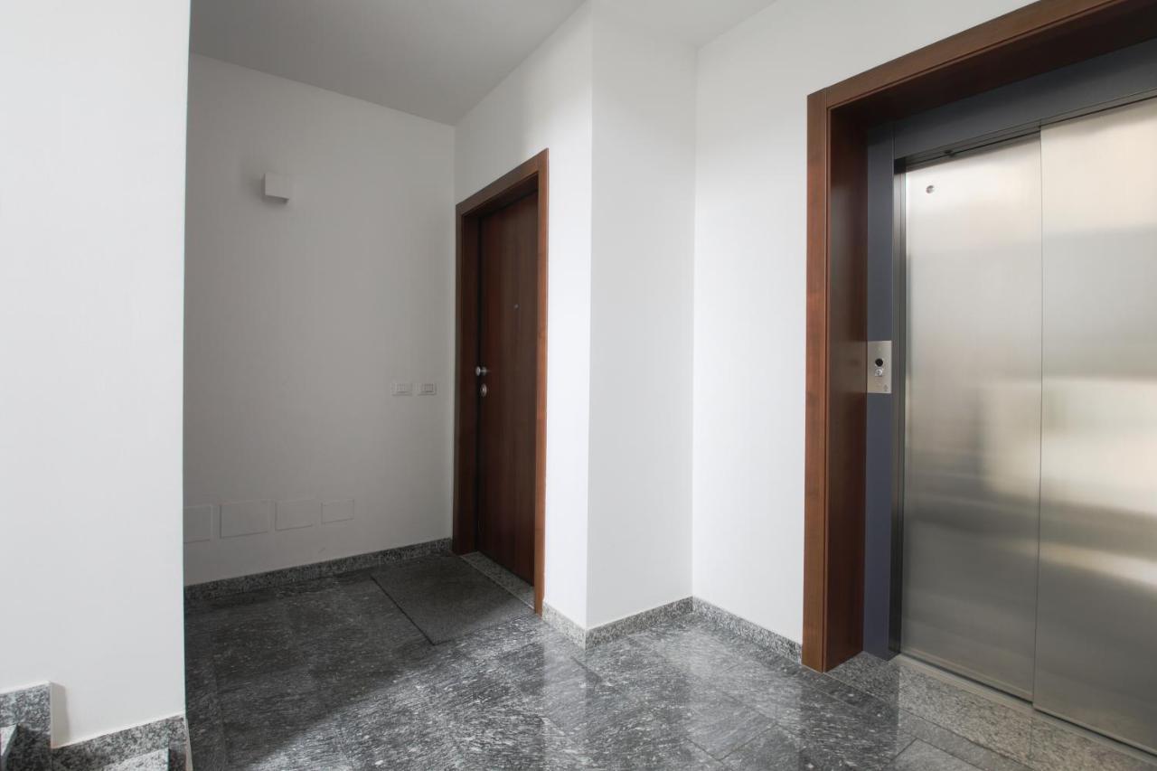 Charmant E Spazioso Monolocale A Due Passi Dalla Martesana Milan Bagian luar foto